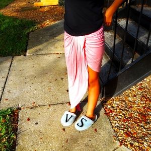 REPOSH  🌺pink Asymmetrical Skirt